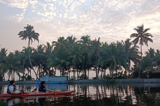 Kayaking (4)